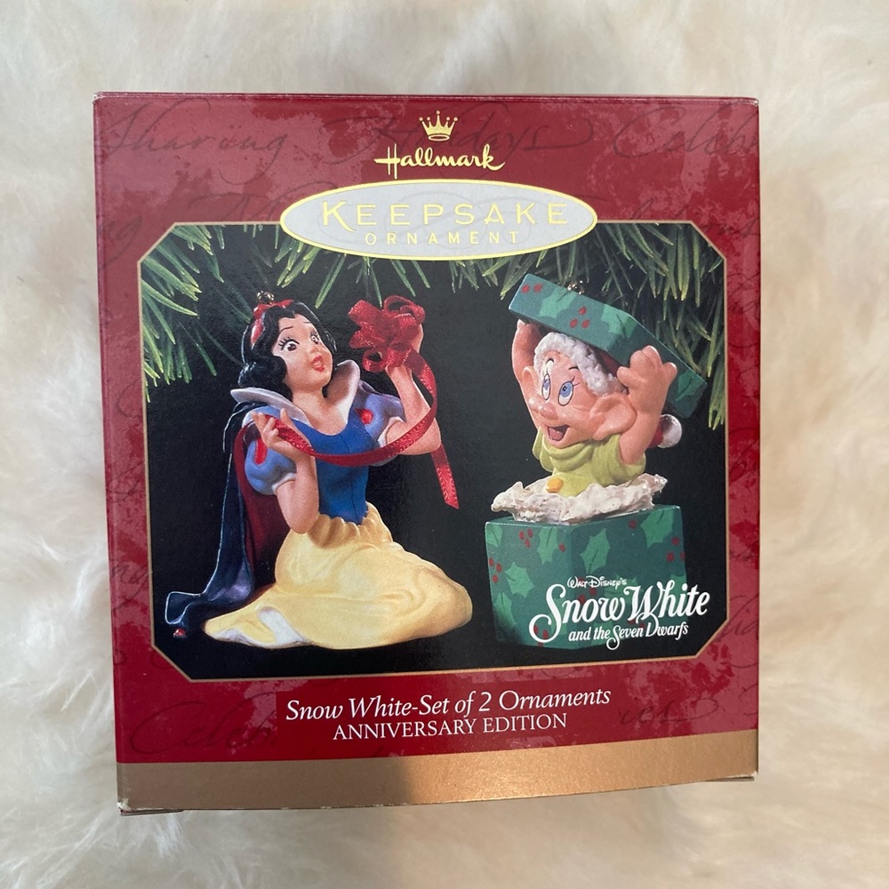 Hallmark Disney Ornament Snow White and Dopey